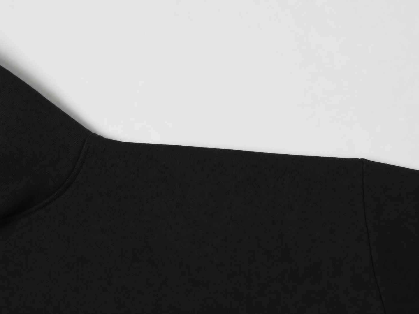 ONYX HOODIE